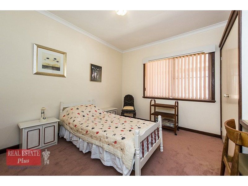 12 Damascus Drive, Greenmount WA 6056