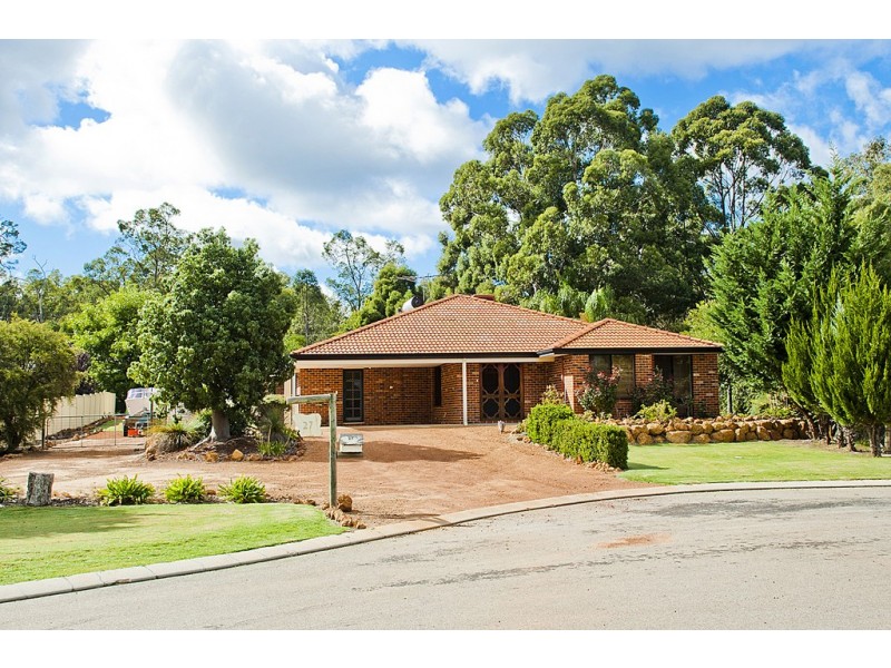 27 Tobin Street, Mount Helena WA 6082