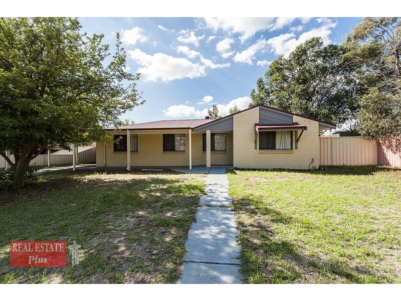 4 Pollitt Close, Armadale WA 6112