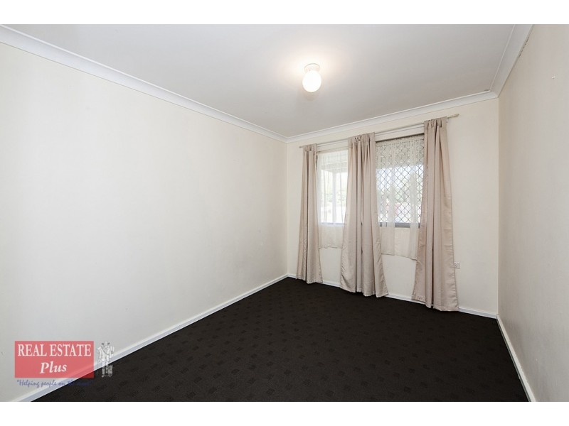 4 Pollitt Close, Armadale WA 6112