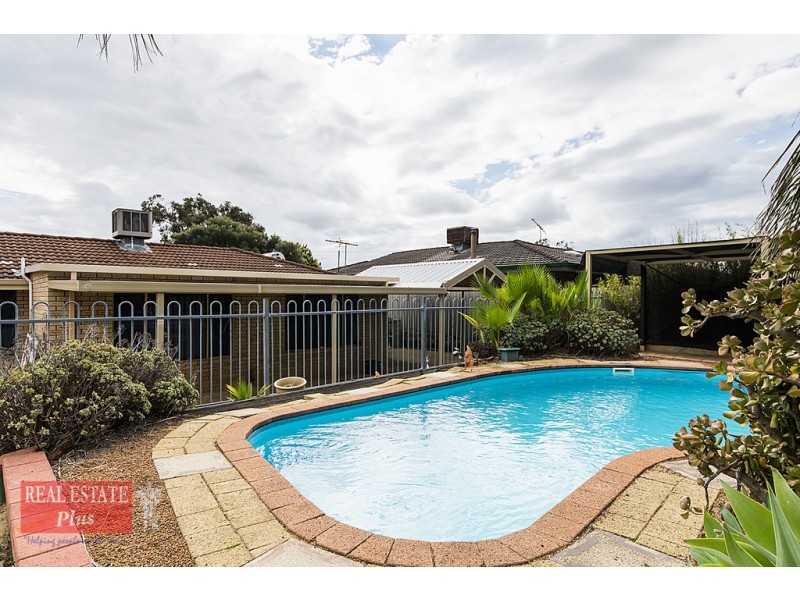 35 Tamarine Way, Swan View WA 6056