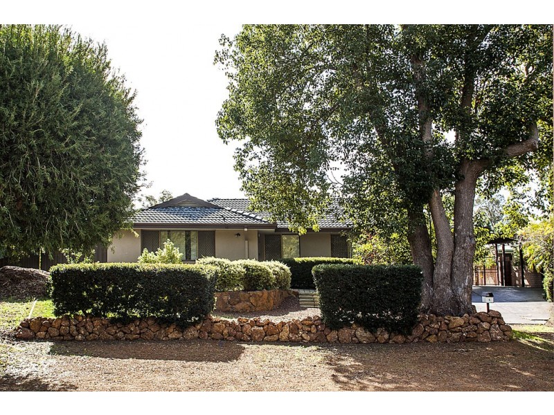 5 Plume Court, Lesmurdie WA 6076