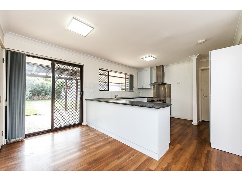 5 Plume Court, Lesmurdie WA 6076