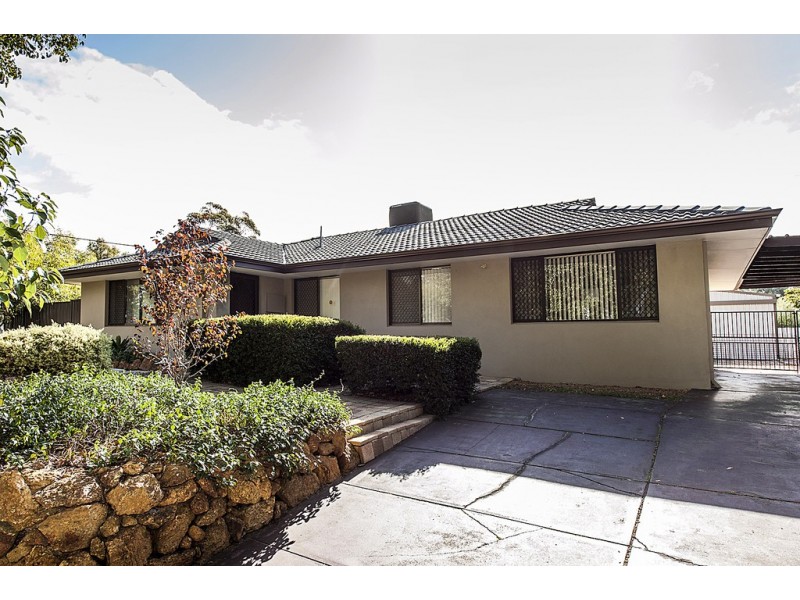 5 Plume Court, Lesmurdie WA 6076