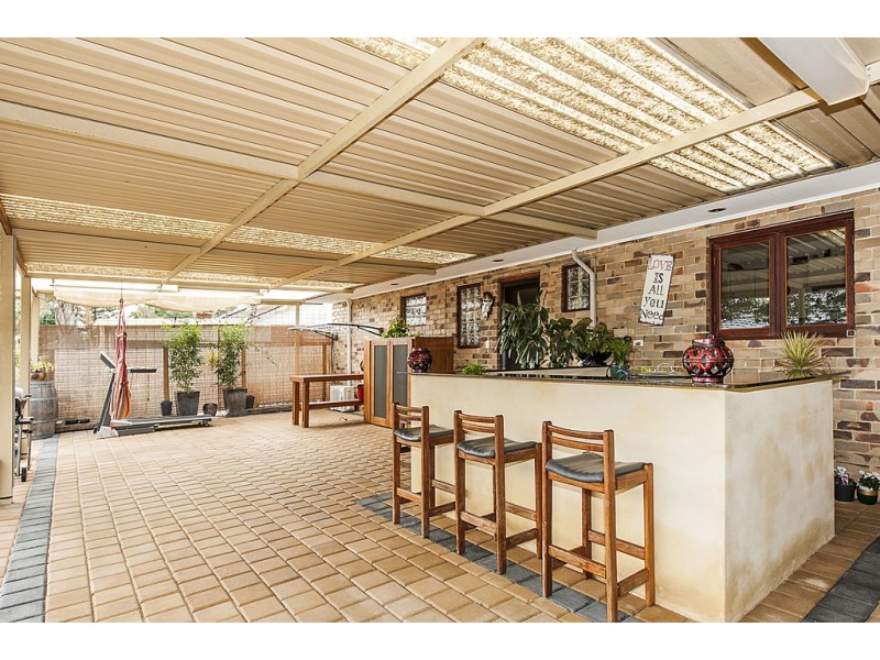 9 Fernan Road, High Wycombe WA 6057