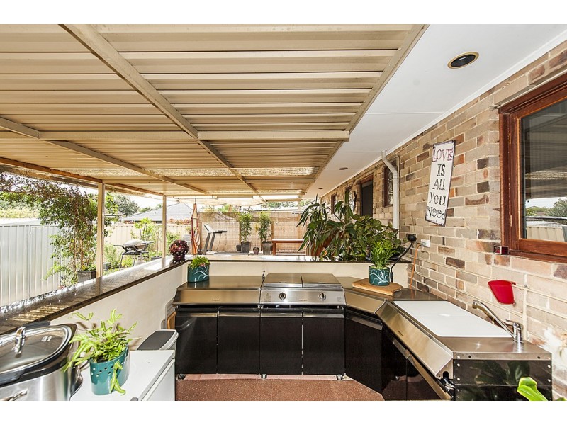 9 Fernan Road, High Wycombe WA 6057