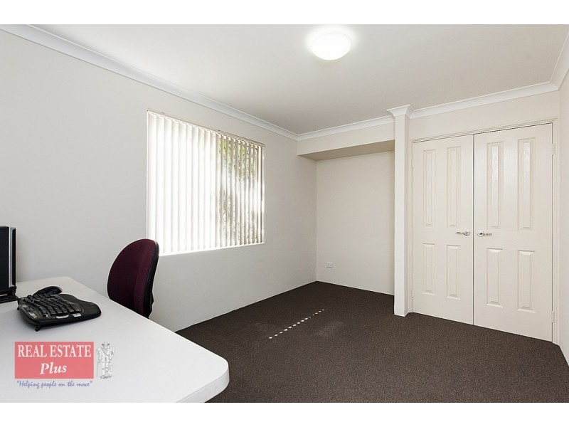 16 Mangosteen Drive, Forrestfield WA 6058