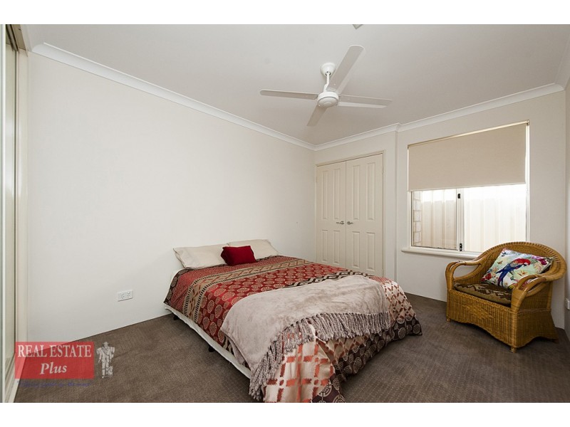 16 Mangosteen Drive, Forrestfield WA 6058