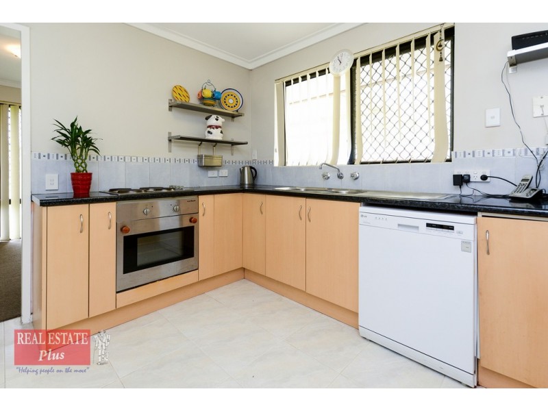 45 Chartwell Way, Swan View WA 6056