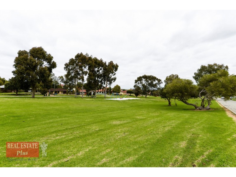 45 Chartwell Way, Swan View WA 6056