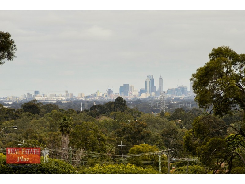 45 Chartwell Way, Swan View WA 6056