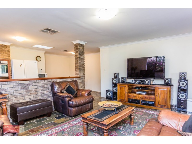 5 Mallee Way, Forrestfield WA 6058