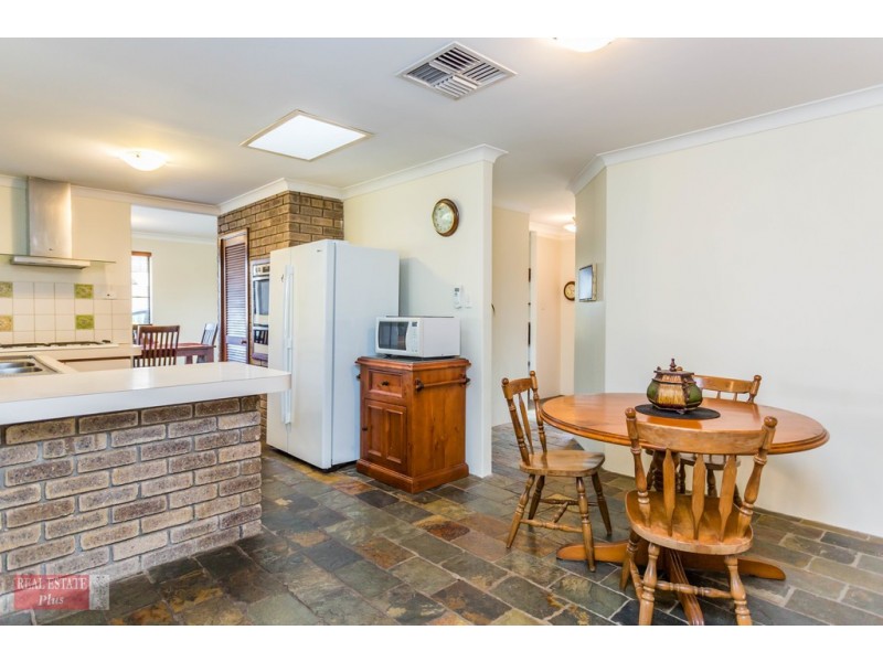 5 Mallee Way, Forrestfield WA 6058