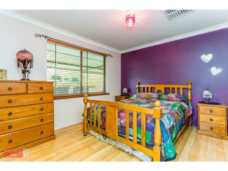 5 Mallee Way, Forrestfield WA 6058