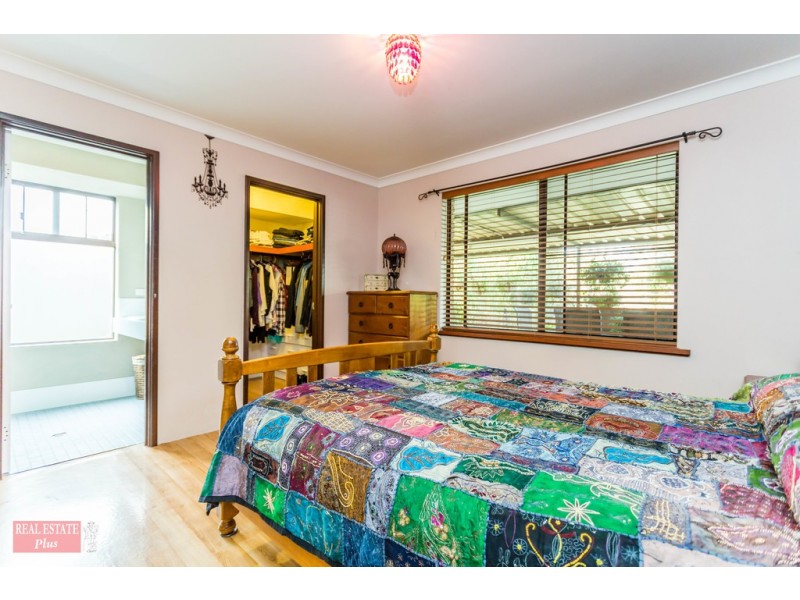 5 Mallee Way, Forrestfield WA 6058