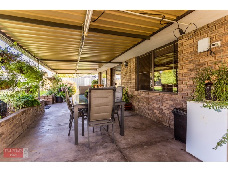 5 Mallee Way, Forrestfield WA 6058