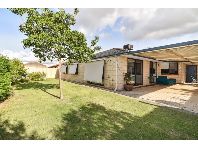 16 Bartlett Way, Canning Vale WA 6155