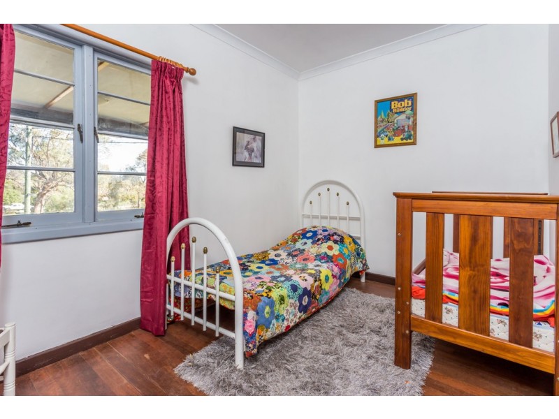 2 Windoo Place, Koongamia WA 6056