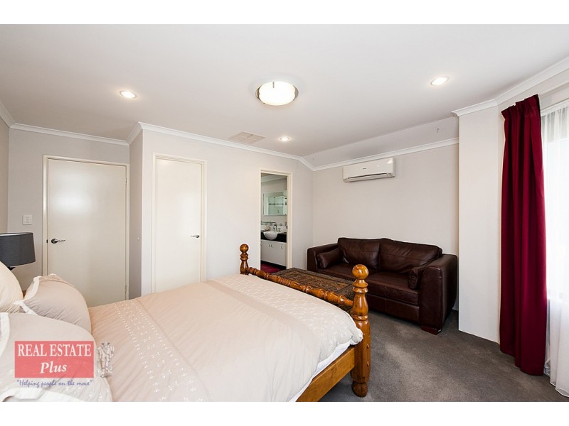 22 Camellia Loop, Forrestfield WA 6058