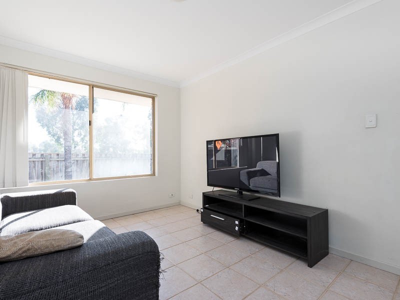 1 Wyperfeld Gardens, Ballajura WA 6066