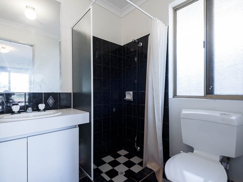 1 Wyperfeld Gardens, Ballajura WA 6066