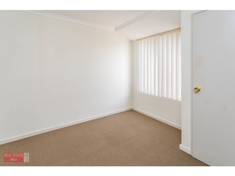 1 Wyperfeld Gardens, Ballajura WA 6066