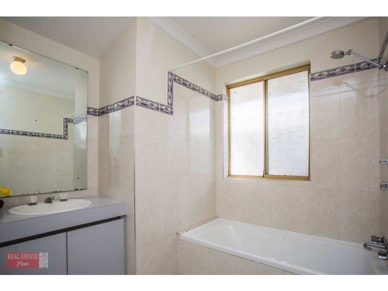 1 Wyperfeld Gardens, Ballajura WA 6066