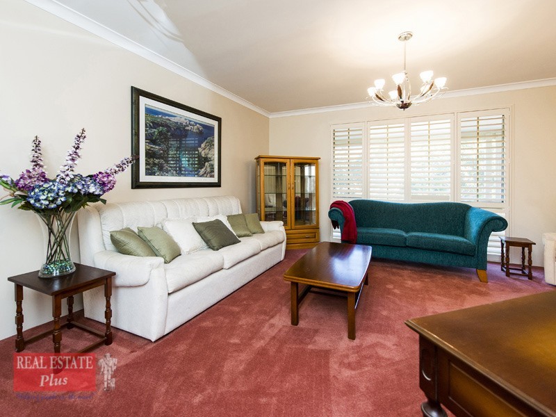 10 Settler Place, Greenmount WA 6056