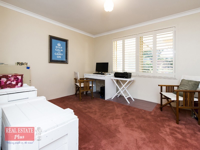 10 Settler Place, Greenmount WA 6056