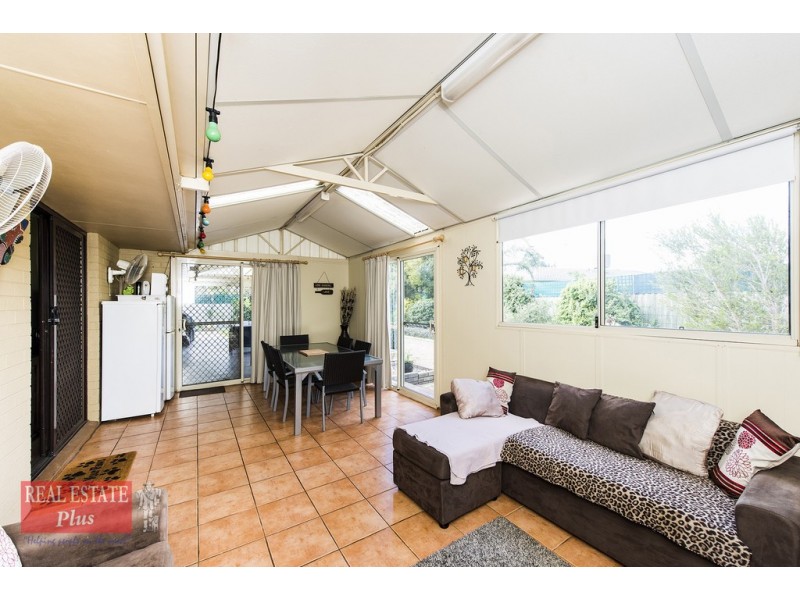 23 Ilex Way, Forrestfield WA 6058