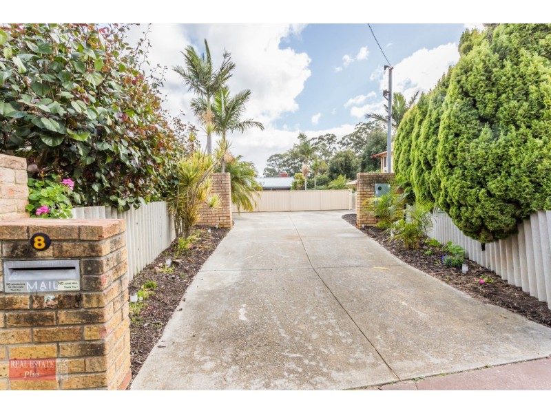 8 Pinebrook Gardens, Forrestfield WA 6058