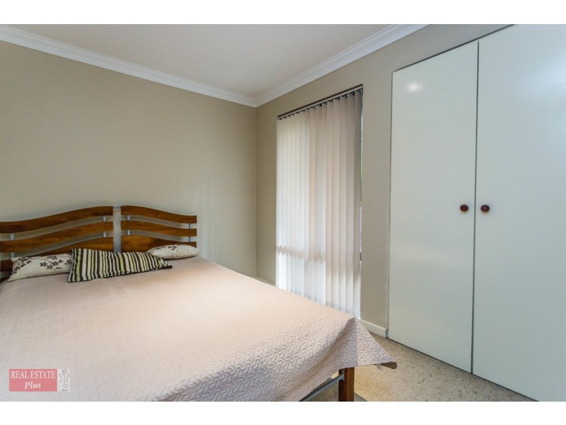 8 Pinebrook Gardens, Forrestfield WA 6058