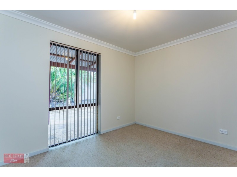 8 Pinebrook Gardens, Forrestfield WA 6058