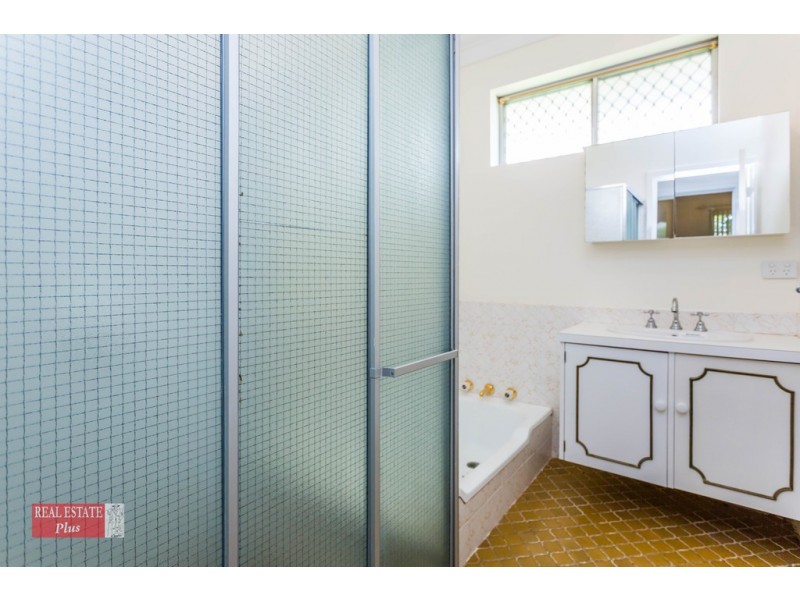 1470 West Swan Road, Caversham WA 6055