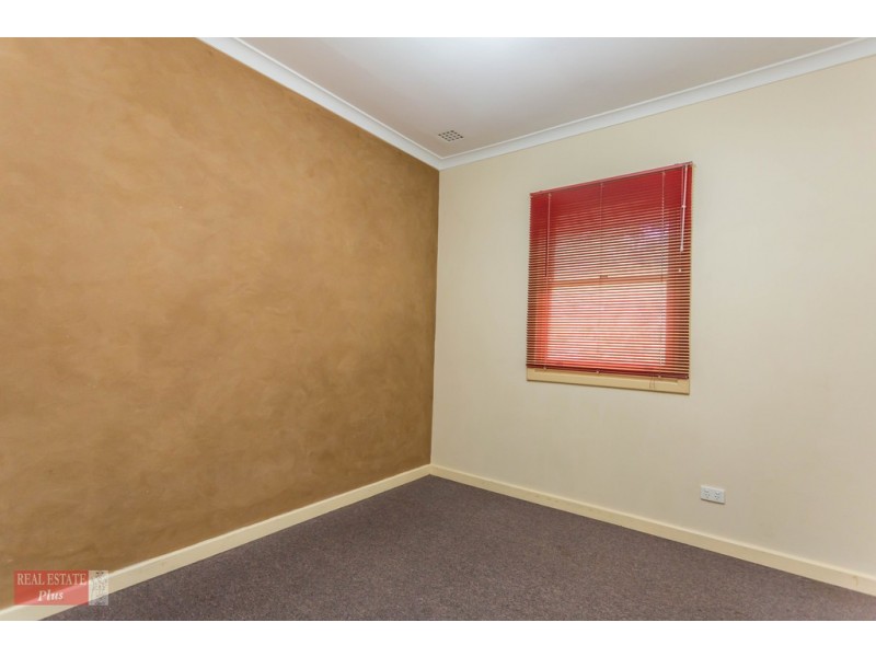 1 Baloo Place, Koongamia WA 6056