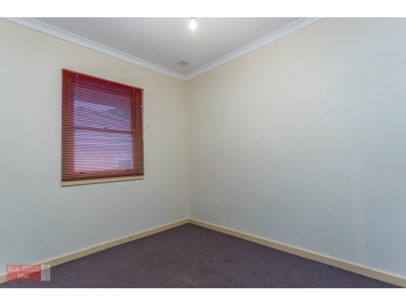 1 Baloo Place, Koongamia WA 6056