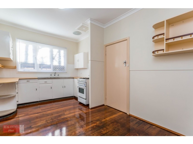 39 Jinda Road, Koongamia WA 6056