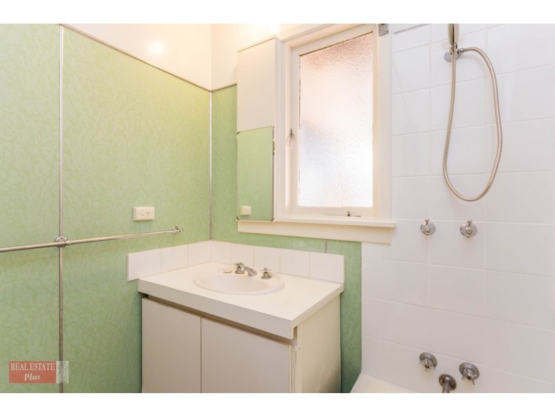 39 Jinda Road, Koongamia WA 6056