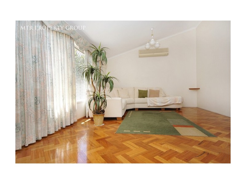 2 Greenstead Way, Forest Lake QLD 4078