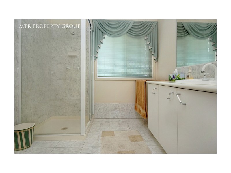 2 Greenstead Way, Forest Lake QLD 4078