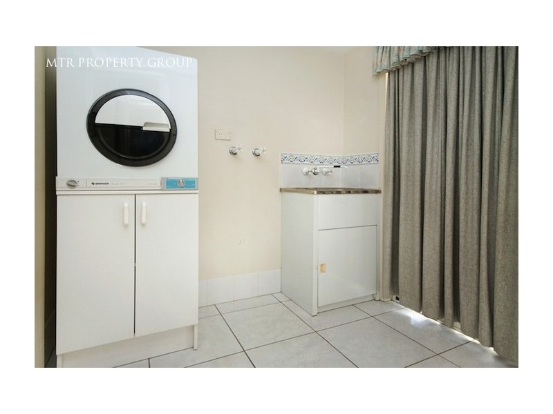 2 Greenstead Way, Forest Lake QLD 4078