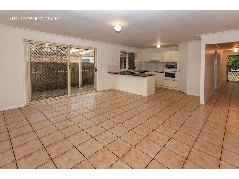 25 Columbus Place, Forest Lake QLD 4078