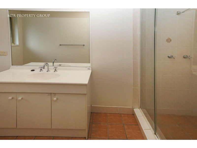 25 Columbus Place, Forest Lake QLD 4078