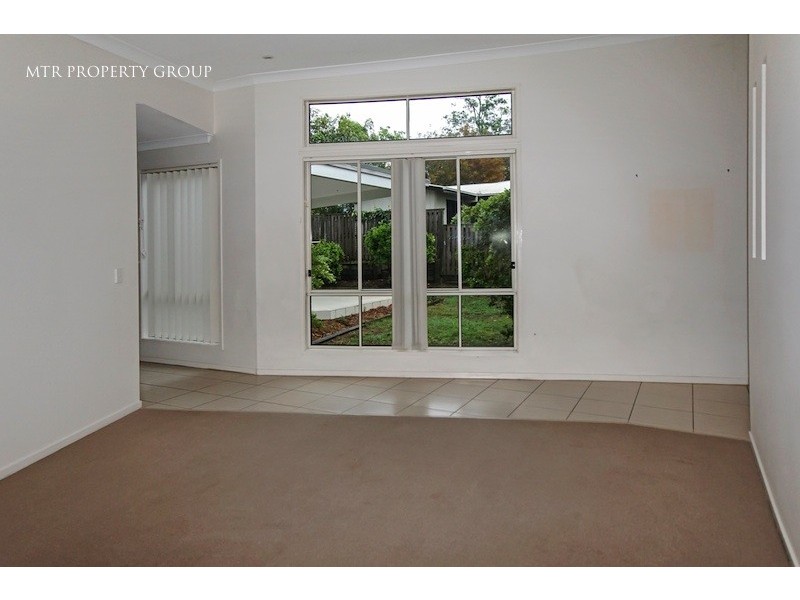 16 Elm Place, Heathwood QLD 4110