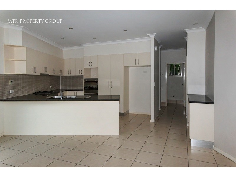 16 Elm Place, Heathwood QLD 4110