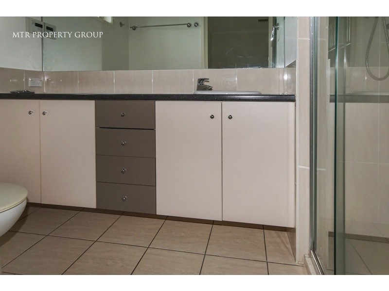 16 Elm Place, Heathwood QLD 4110