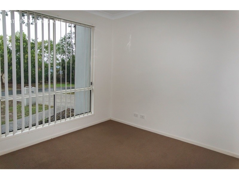 16 Elm Place, Heathwood QLD 4110