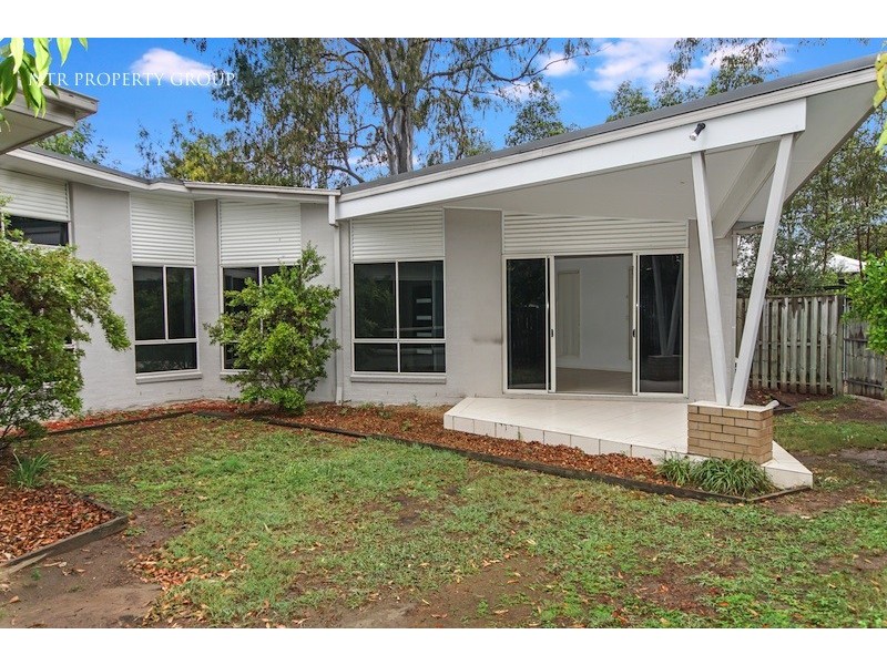 16 Elm Place, Heathwood QLD 4110