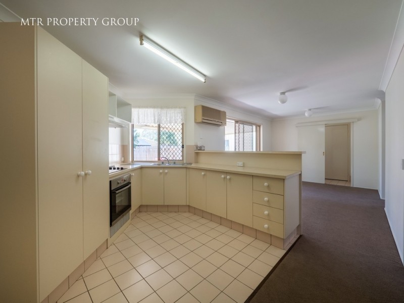 11 Springfield Place, Forest Lake QLD 4078