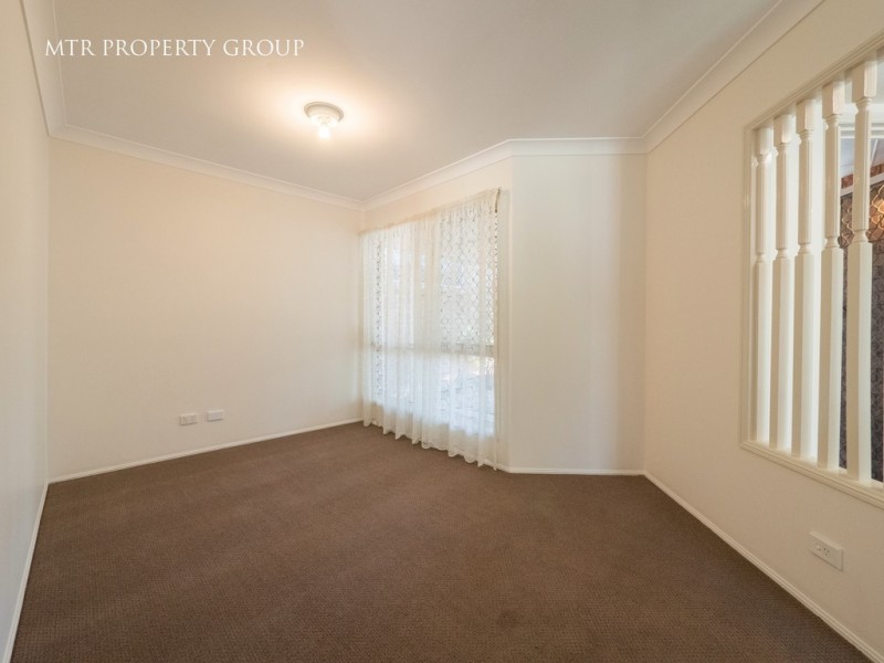 11 Springfield Place, Forest Lake QLD 4078